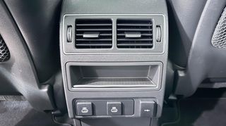 Jaguar F-Pace 2022 P400e PLUG-IN AWD R-DYNAMIC SE PANORAMA/AUTOBESIKOS-thumb-30