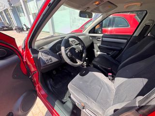 Suzuki Swift 2009-thumb-6