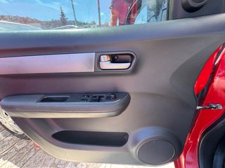 Suzuki Swift 2009-thumb-12