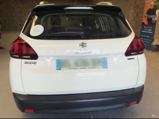 Peugeot 2008 2017 1.2 Active-thumb-4