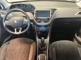 Peugeot 2008 2017 1.2 Active-thumb-8