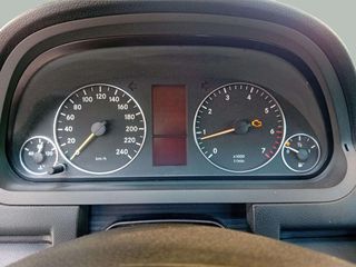 Mercedes-Benz A 160 2012 1500cc 95hp - ΓΡΑΜΜΑΤΙΑ ΜΕΤΑΞΥ ΜΑΣ-thumb-8