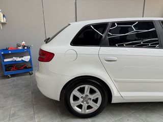 Audi A3 2010-thumb-8