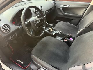 Audi A3 2010-thumb-11