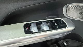 Mercedes-Benz GLC 300 2023 DIESEL PLUG-IN 4MATIC SUNROOF PANORAMA/AUTOBESIKOS-thumb-20
