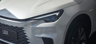 Lexus LBX 2026 Elegant FWD Edition Full Hybrid-thumb-1