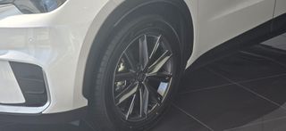 Lexus LBX 2026 Elegant FWD Edition Full Hybrid-thumb-2