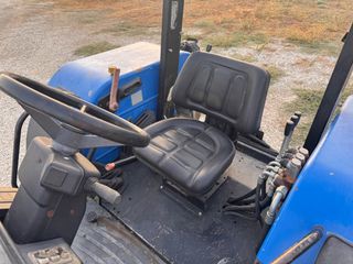 Τρακτέρ New Holland 2003-thumb-10