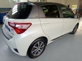 Toyota Yaris 2019 HYBRID "20 YEARS" LED!!-thumb-3