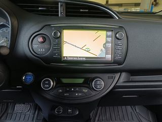 Toyota Yaris 2019 HYBRID "20 YEARS" LED!!-thumb-14