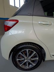 Toyota Yaris 2019 HYBRID "20 YEARS" LED!!-thumb-20