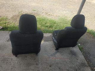 toyota ayris corola-thumb-2