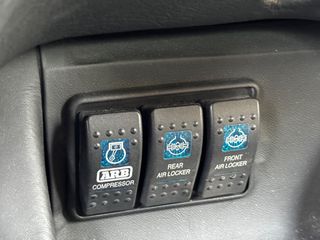 Land Rover Defender 1989-thumb-21