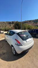 Lancia Ypsilon 2012 Lancia Ypsilon '12 - 1.2cc-thumb-1