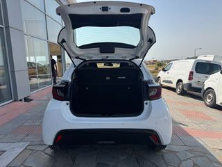 Toyota Yaris 2022 *ΕΛΛΗΝΙΚΗΣ ΑΝΤ. *HYBRID * CARPLAY * SERVICE TOYOTA * ΤΕΛΗ 0-thumb-8