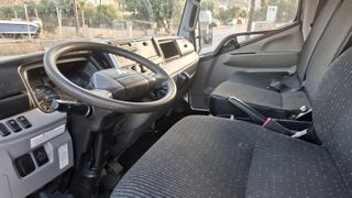 Mitsubishi Canter 2020-thumb-13