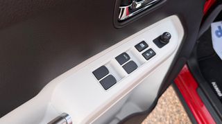 Suzuki Ignis 2018 1.2 GLX HYBRID-thumb-18