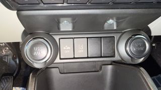 Suzuki Ignis 2018 1.2 GLX HYBRID-thumb-32