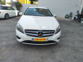 Mercedes-Benz C 180 2014-thumb-1