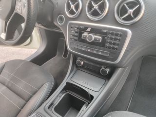 Mercedes-Benz C 180 2014-thumb-22