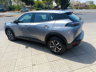 Peugeot 2008 2025 STYLE 1.2 HYBRID  AYTOMATIC-thumb-11