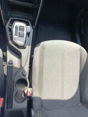 Peugeot 2008 2025 STYLE 1.2 HYBRID  AYTOMATIC-thumb-4