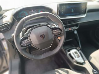 Peugeot 2008 2025 STYLE 1.2 HYBRID  AYTOMATIC-thumb-3