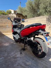 Gilera GP 800 2009-thumb-3