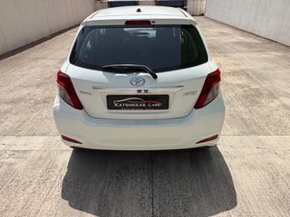 Toyota Yaris 2012-thumb-4