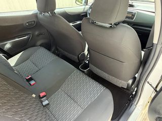 Toyota Yaris 2012-thumb-7