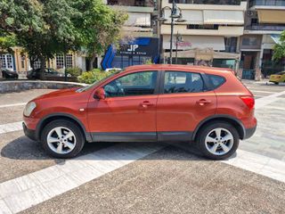 Nissan Qashqai 2009-thumb-3