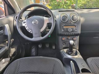 Nissan Qashqai 2009-thumb-8