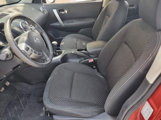 Nissan Qashqai 2009-thumb-9