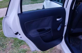 Citroen C3 2010 AIRDREAM-thumb-10