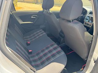 Volkswagen Polo 2014-thumb-8