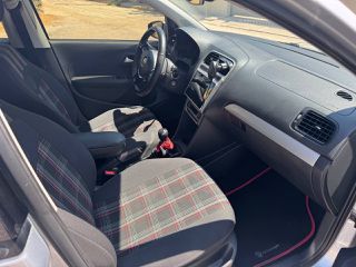 Volkswagen Polo 2014-thumb-9