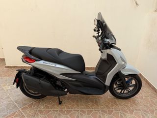 Piaggio Beverly 400 2025 Nardo Grey 400 S-thumb-8