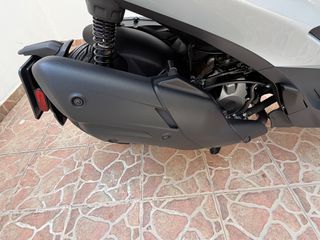 Piaggio Beverly 400 2025 Nardo Grey 400 S-thumb-13