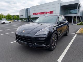 Porsche Cayenne 2025
