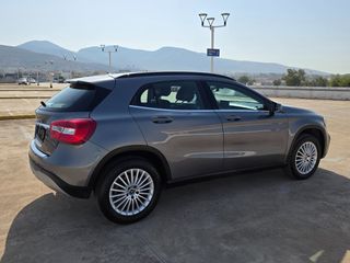 Mercedes-Benz GLA 180 2017 ΑΠΟ ΜΕΓΑΛΟ SERVICE-thumb-8