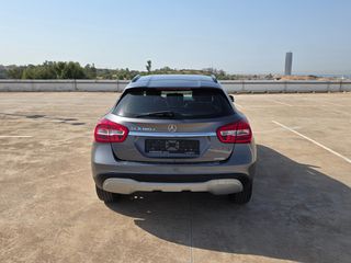 Mercedes-Benz GLA 180 2017 ΑΠΟ ΜΕΓΑΛΟ SERVICE-thumb-12