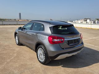 Mercedes-Benz GLA 180 2017 ΑΠΟ ΜΕΓΑΛΟ SERVICE-thumb-13