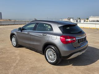 Mercedes-Benz GLA 180 2017 ΑΠΟ ΜΕΓΑΛΟ SERVICE-thumb-14