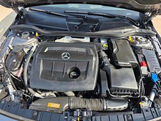 Mercedes-Benz GLA 180 2017 ΑΠΟ ΜΕΓΑΛΟ SERVICE-thumb-16