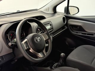 Toyota Yaris 2015 1.0cc-thumb-8