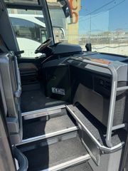 Mercedes-Benz 2014 TRAVEGO 15 RHD-thumb-6