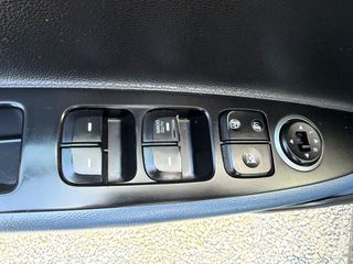 Hyundai i 10 2016 1.2 Full Extra Book Service-thumb-10