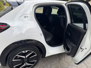 Peugeot 208 2024 1.2 Hybrid 136 ps e-DCS GT-thumb-14