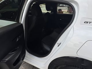 Peugeot 208 2024 1.2 Hybrid 136 ps e-DCS GT-thumb-18