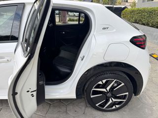 Peugeot 208 2024 1.2 Hybrid 136 ps e-DCS GT-thumb-19